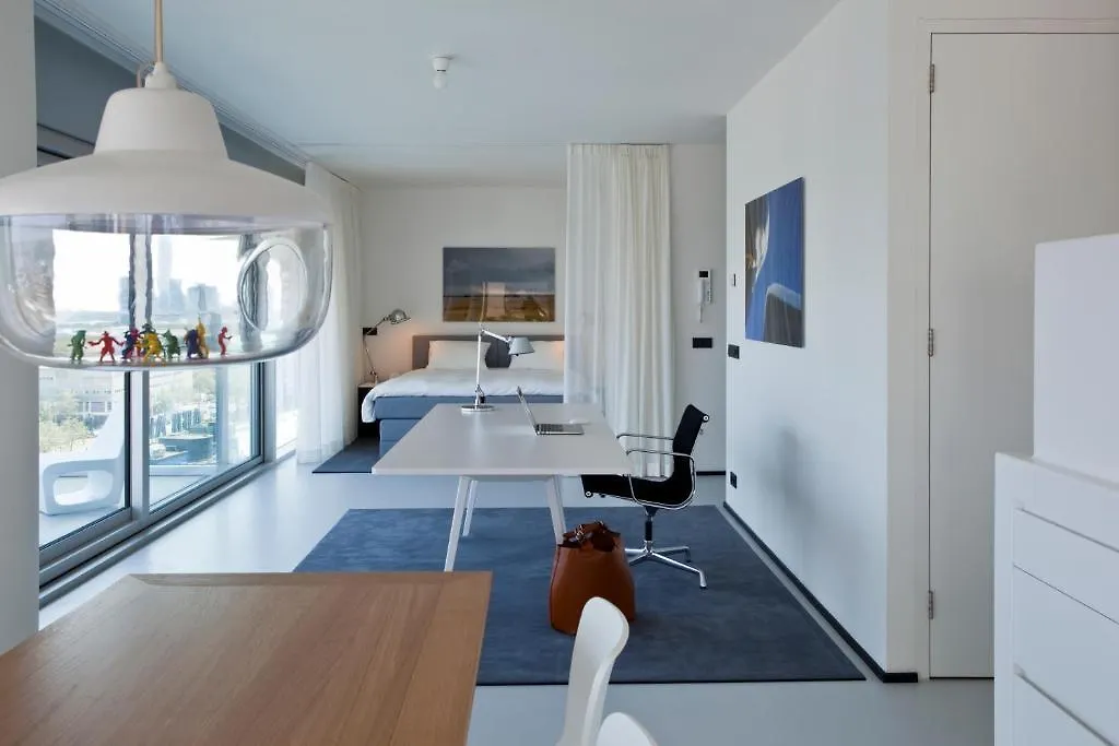 **** Hotel apartamentowy Urban Residences Rotterdam Holandia
